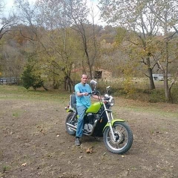 Meet your Posher, Chris - Picture 3 of 4